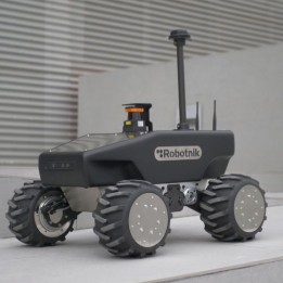 Robot autonomo mobile RB-SUMMIT